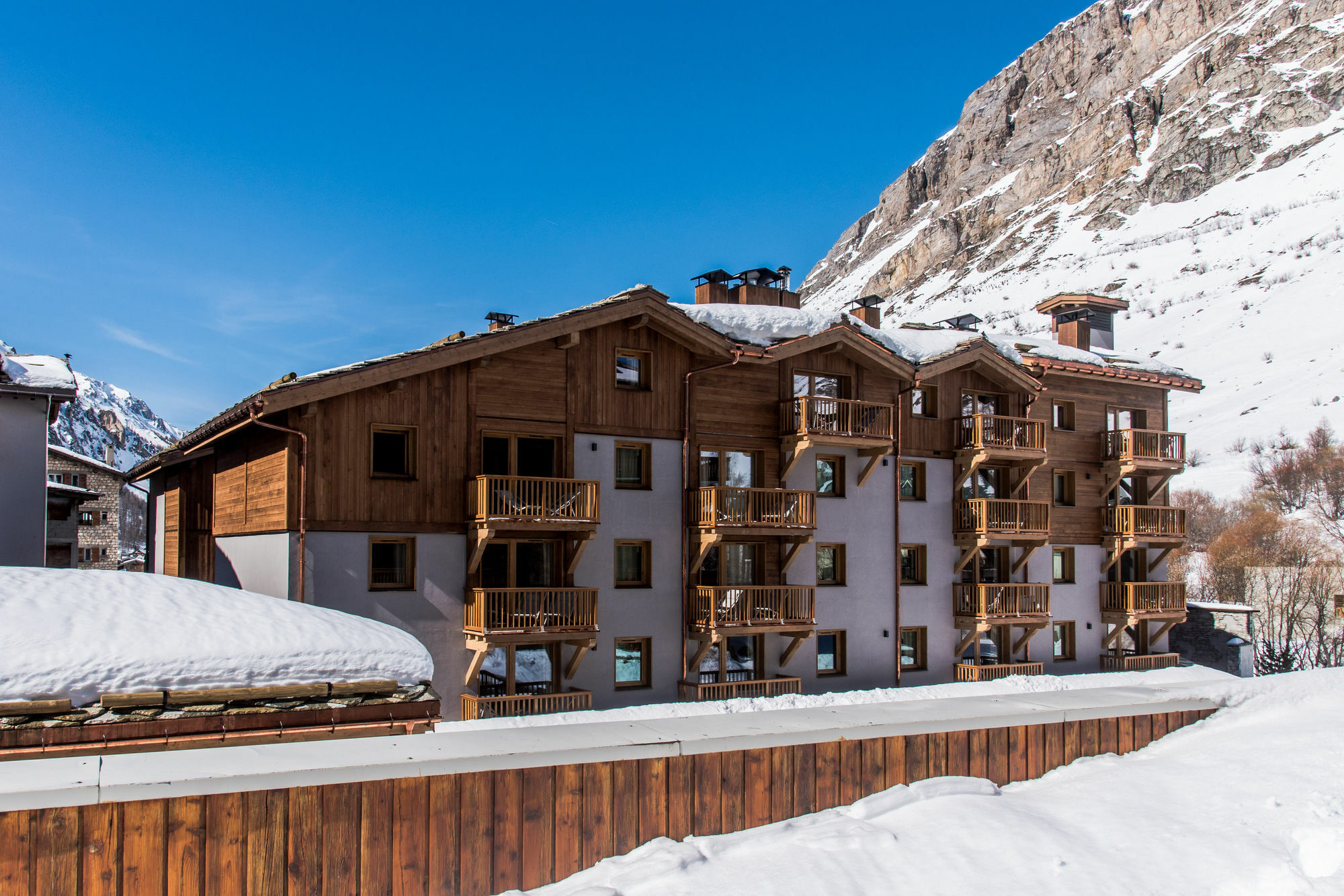 Chalet Skadi Hotel Val-d'Isere Exterior photo